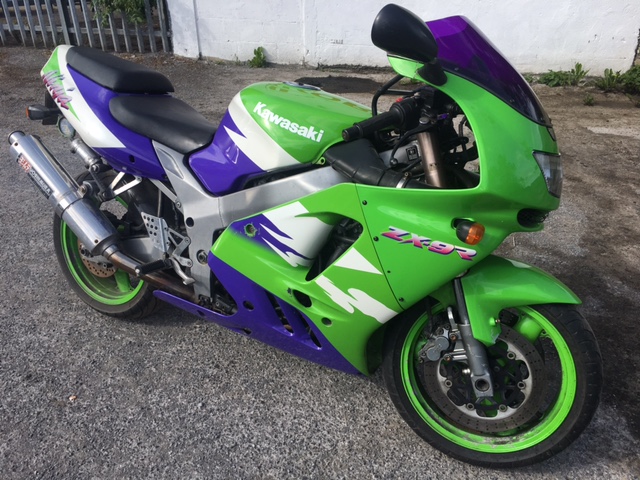 Kawasaki zx9r 1996 черно оранжевый